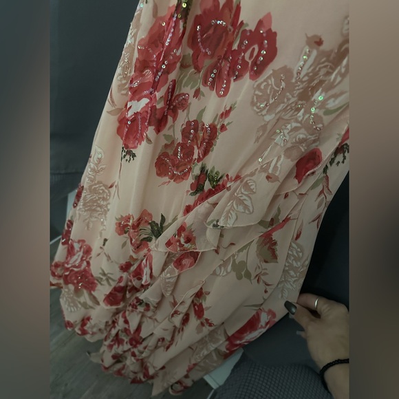 Feminine Floral Sequined Maxi Dress Size Large - Picture 2 of 8